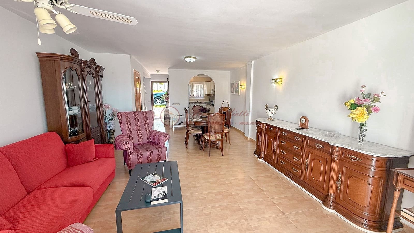 Chalet de 2 habitaciones en Nerja en venta - 390.000 € (Ref: 9708984)