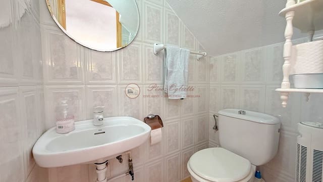 Chalet de 2 habitaciones en Centro, Nerja en venta - 390.000 € (Ref: 9708984)