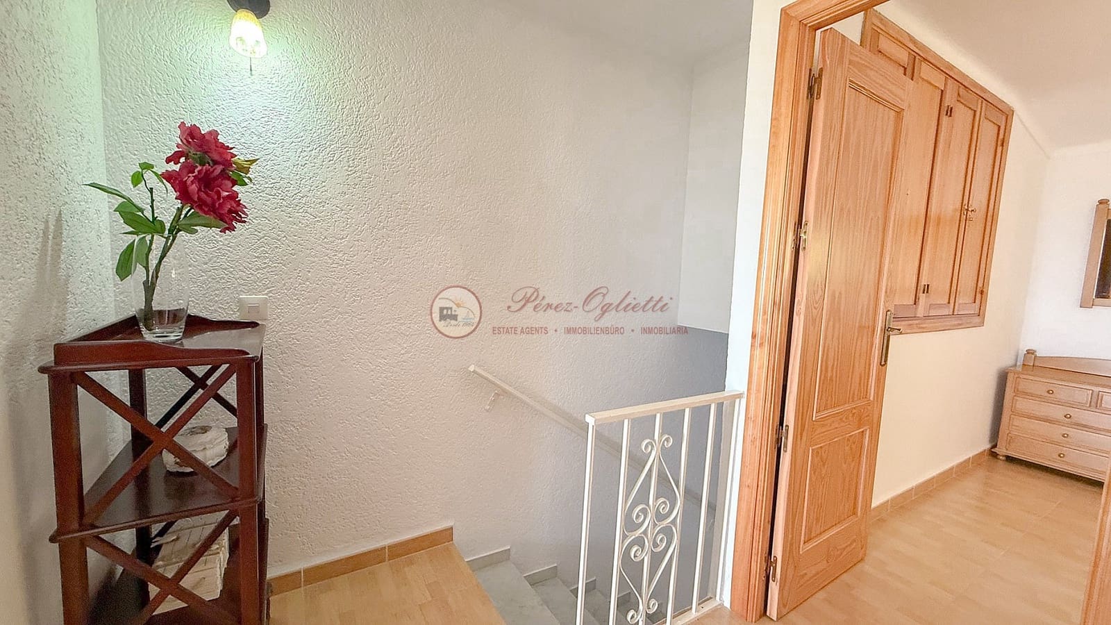 Chalet de 2 habitaciones en Nerja en venta - 390.000 € (Ref: 9708984)