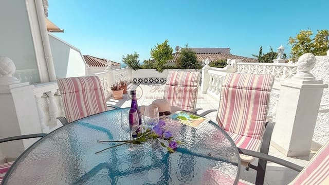 Chalet de 2 habitaciones en Centro, Nerja en venta - 390.000 € (Ref: 9708984)