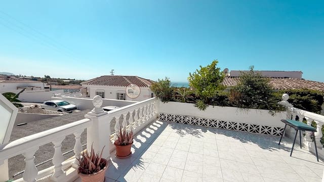 Chalet de 2 habitaciones en Centro, Nerja en venta - 390.000 € (Ref: 9708984)