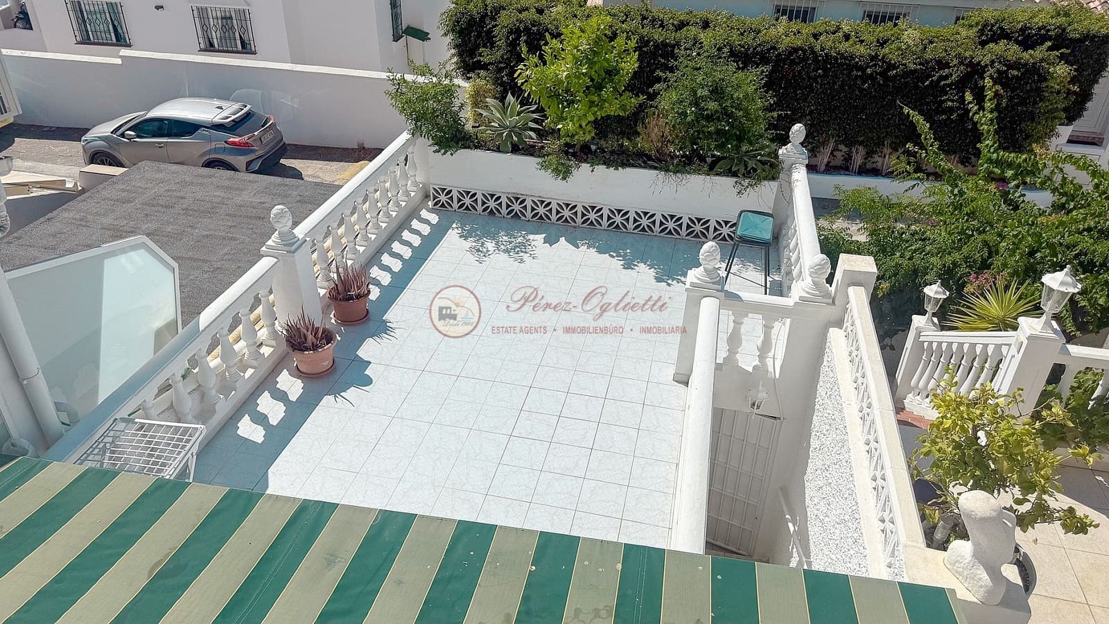 Chalet de 2 habitaciones en Nerja en venta - 390.000 € (Ref: 9708984)