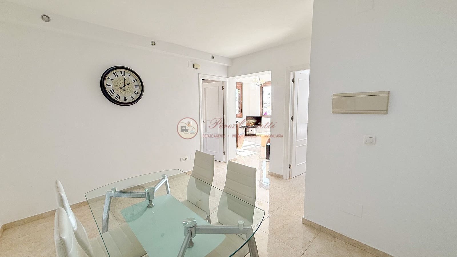 2 slaapkamer Villa te koop in Nerja met zwembad - € 450.000 (Ref: 9713373)