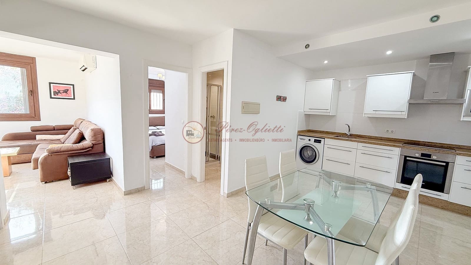 2 slaapkamer Villa te koop in Nerja met zwembad - € 450.000 (Ref: 9713373)