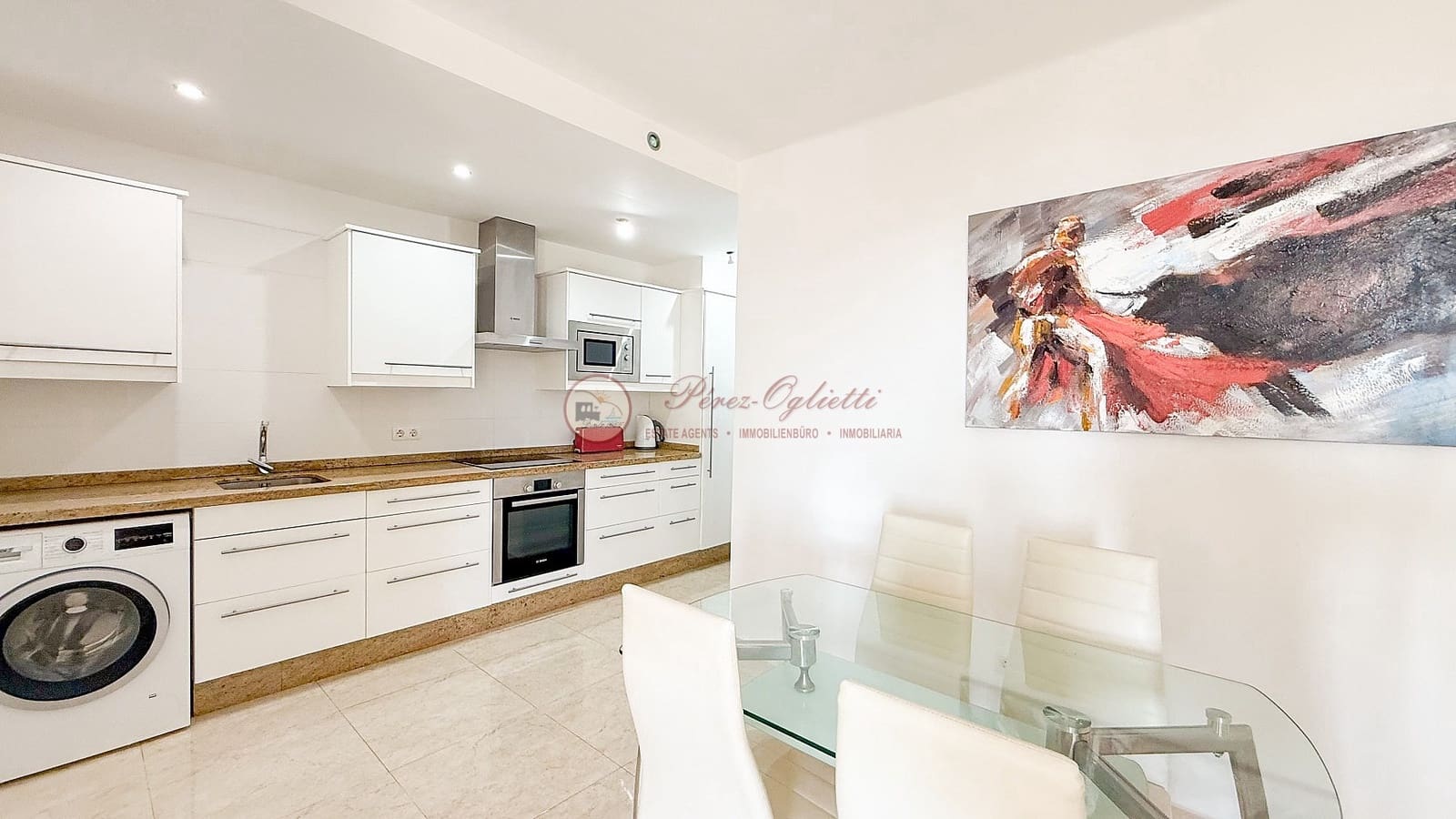 2 slaapkamer Villa te koop in Nerja met zwembad - € 450.000 (Ref: 9713373)