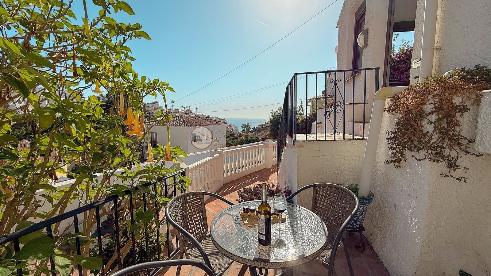 2 slaapkamer Villa te koop in Nerja met zwembad - € 450.000 (Ref: 9713373)