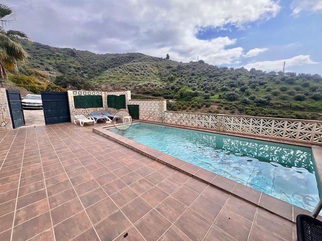 3 slaapkamer Huis te huur in Torrox Pueblo, Torrox met zwembad - € 900 (Ref: 9726892)