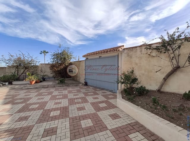 6 sypialnia Dom na sprzedaż w Centro, Nerja z basenem - 740 000 € (Ref: 9758212)