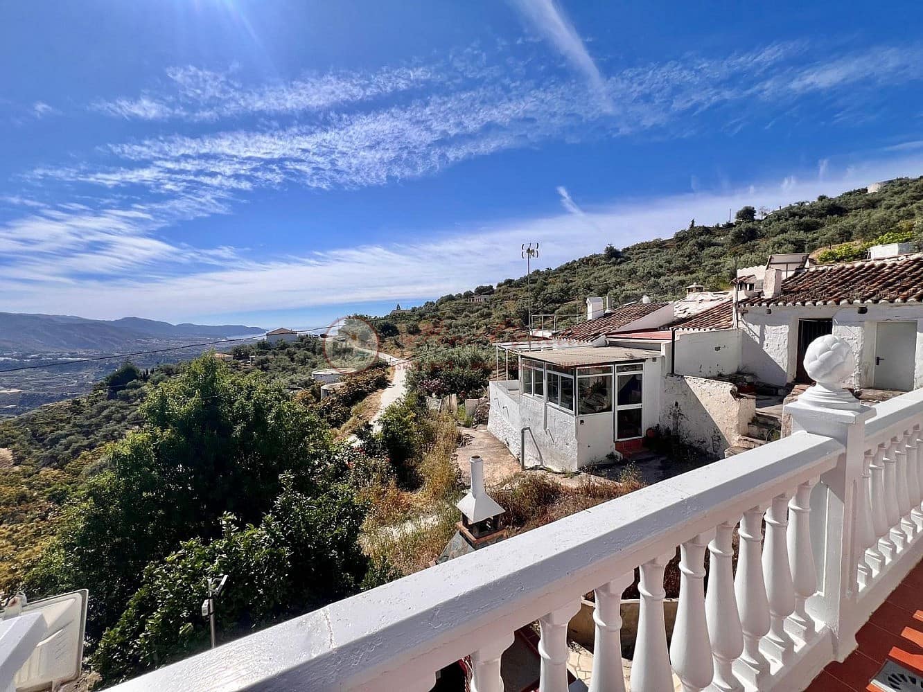 4 bedroom Villa for sale in Torrox with garage - € 262,000 (Ref: 9839735)