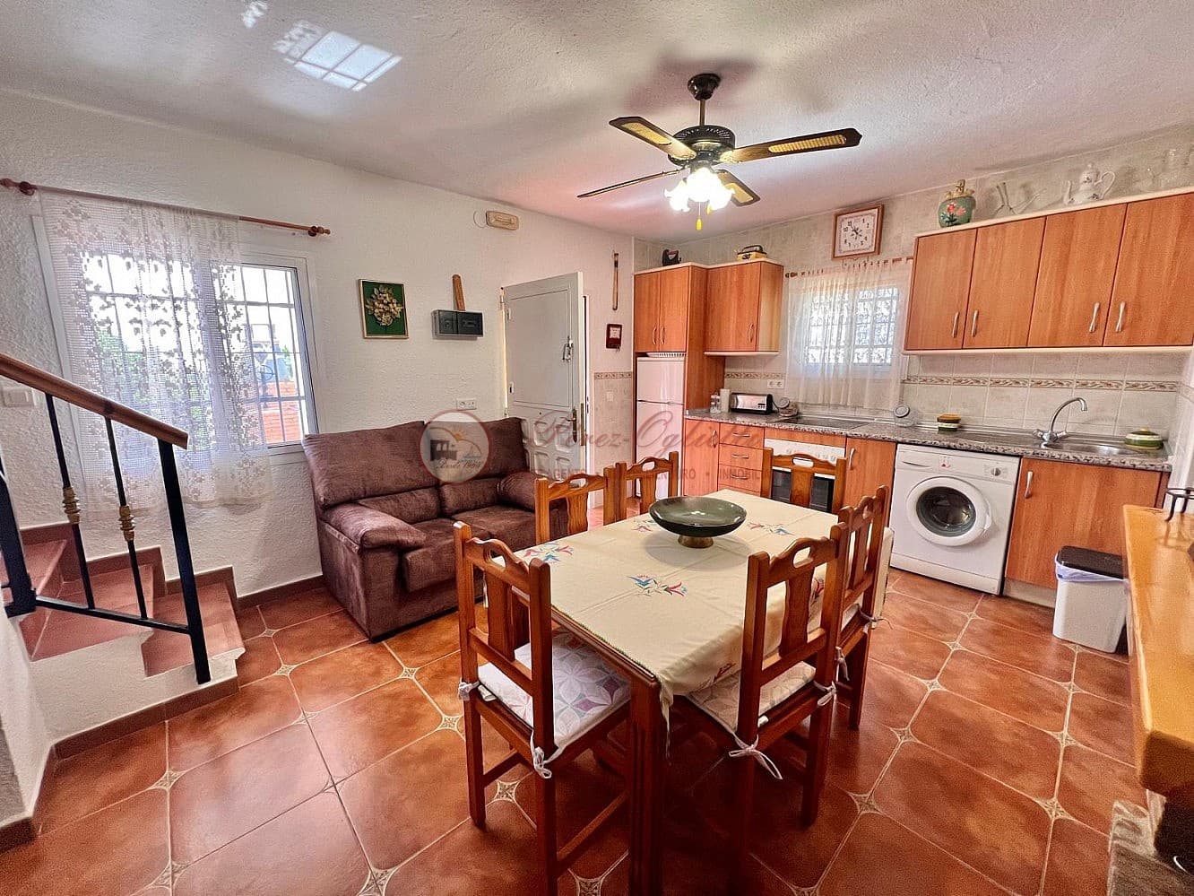 4 bedroom Villa for sale in Torrox with garage - € 262,000 (Ref: 9839735)