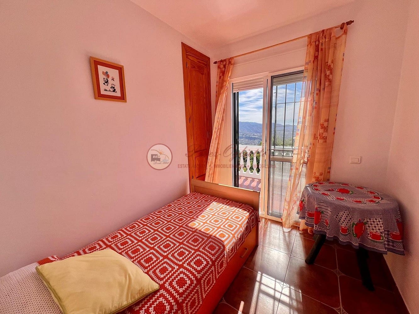 4 bedroom Villa for sale in Torrox with garage - € 262,000 (Ref: 9839735)