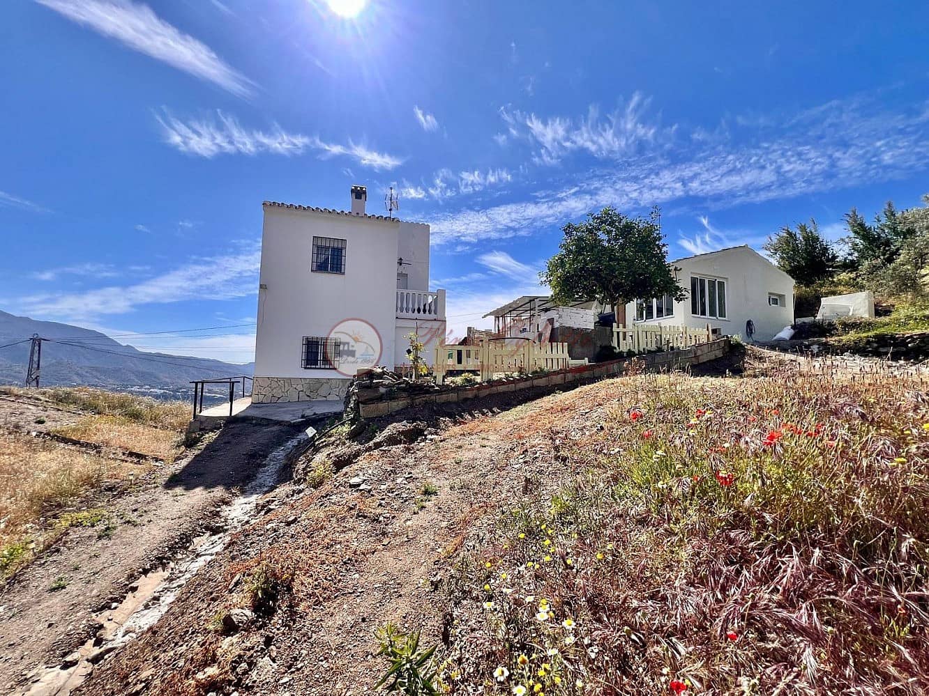 4 bedroom Villa for sale in Torrox with garage - € 262,000 (Ref: 9839735)