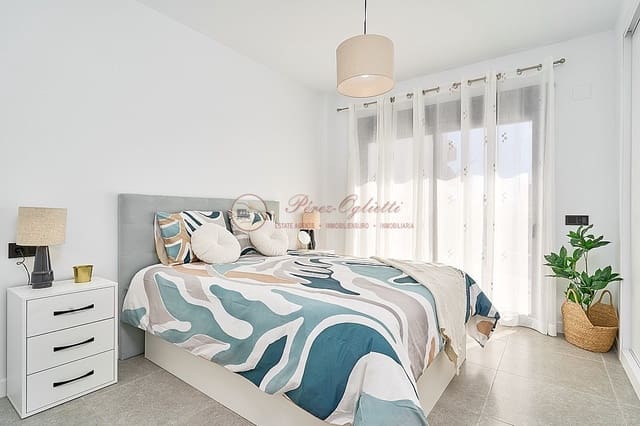 2 quarto Apartamento para venda em El Peñoncillo, Torrox com piscina - 300 000 € (Ref: 9841471)