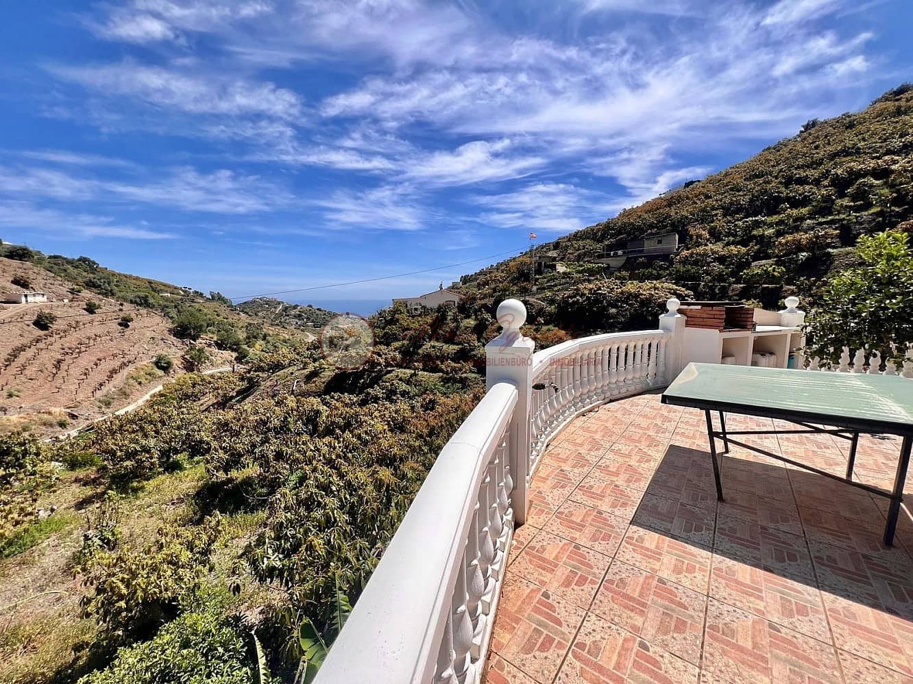 2 bedroom Villa for sale in Torrox - € 320,000 (Ref: 9850195)