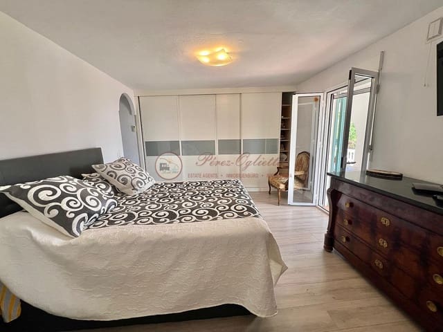 3 sovrum Villa till salu i Torrox Pueblo, Torrox med garage - 340 000 € (Ref: 9861389)
