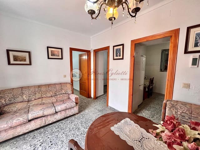 4 bedroom Villa for sale in Torrox Pueblo, Torrox - € 179,900 (Ref: 9905126)