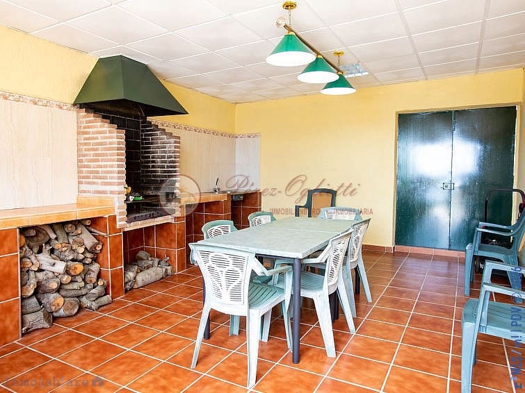 4 soveværelse Villa til salg i Nerja med swimmingpool garage - € 850.000 (Ref: 9938772)