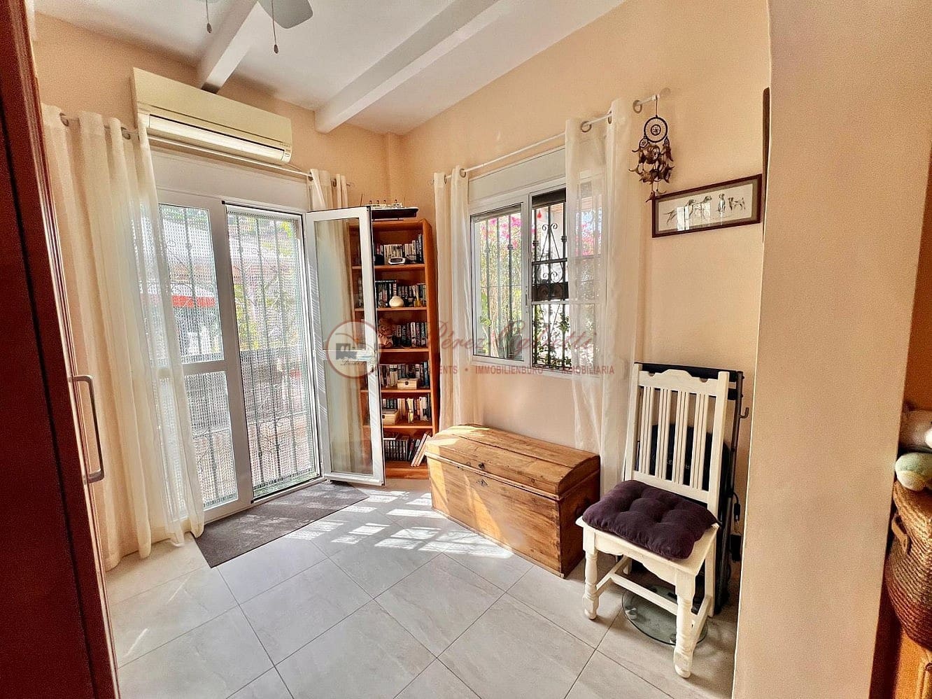 2 soveværelse Villa til salg i Torrox med swimmingpool - € 390.000 (Ref: 9977941)