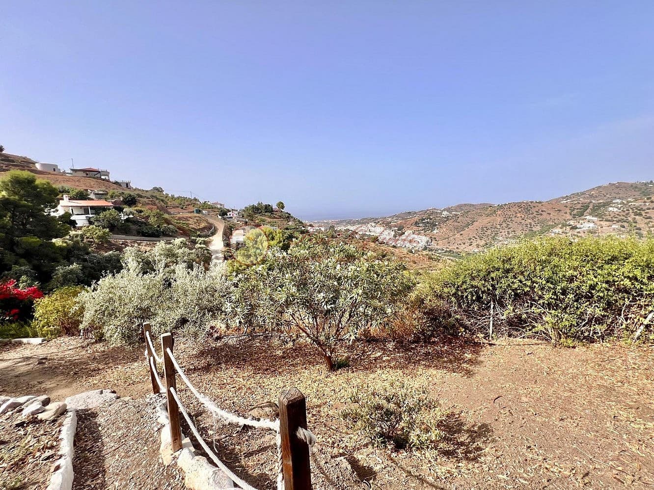 2 soveværelse Villa til salg i Torrox med swimmingpool - € 390.000 (Ref: 9977941)