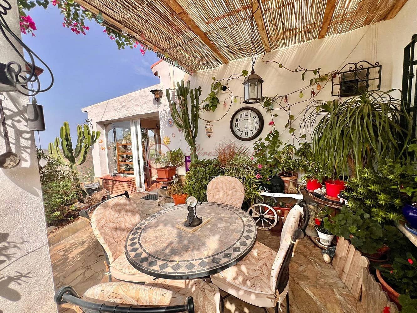 2 soveværelse Villa til salg i Torrox med swimmingpool - € 390.000 (Ref: 9977941)