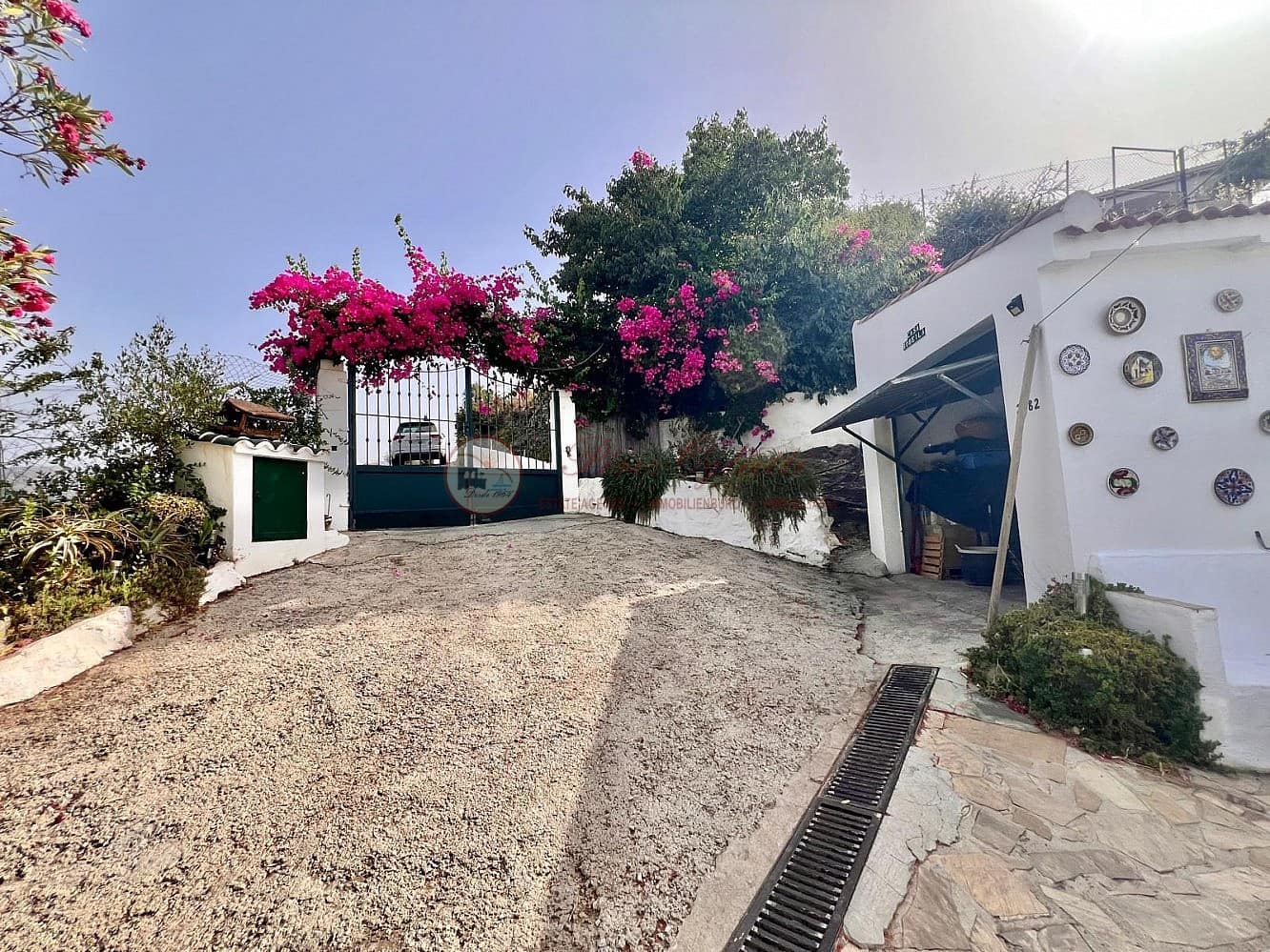 2 soveværelse Villa til salg i Torrox med swimmingpool - € 390.000 (Ref: 9977941)