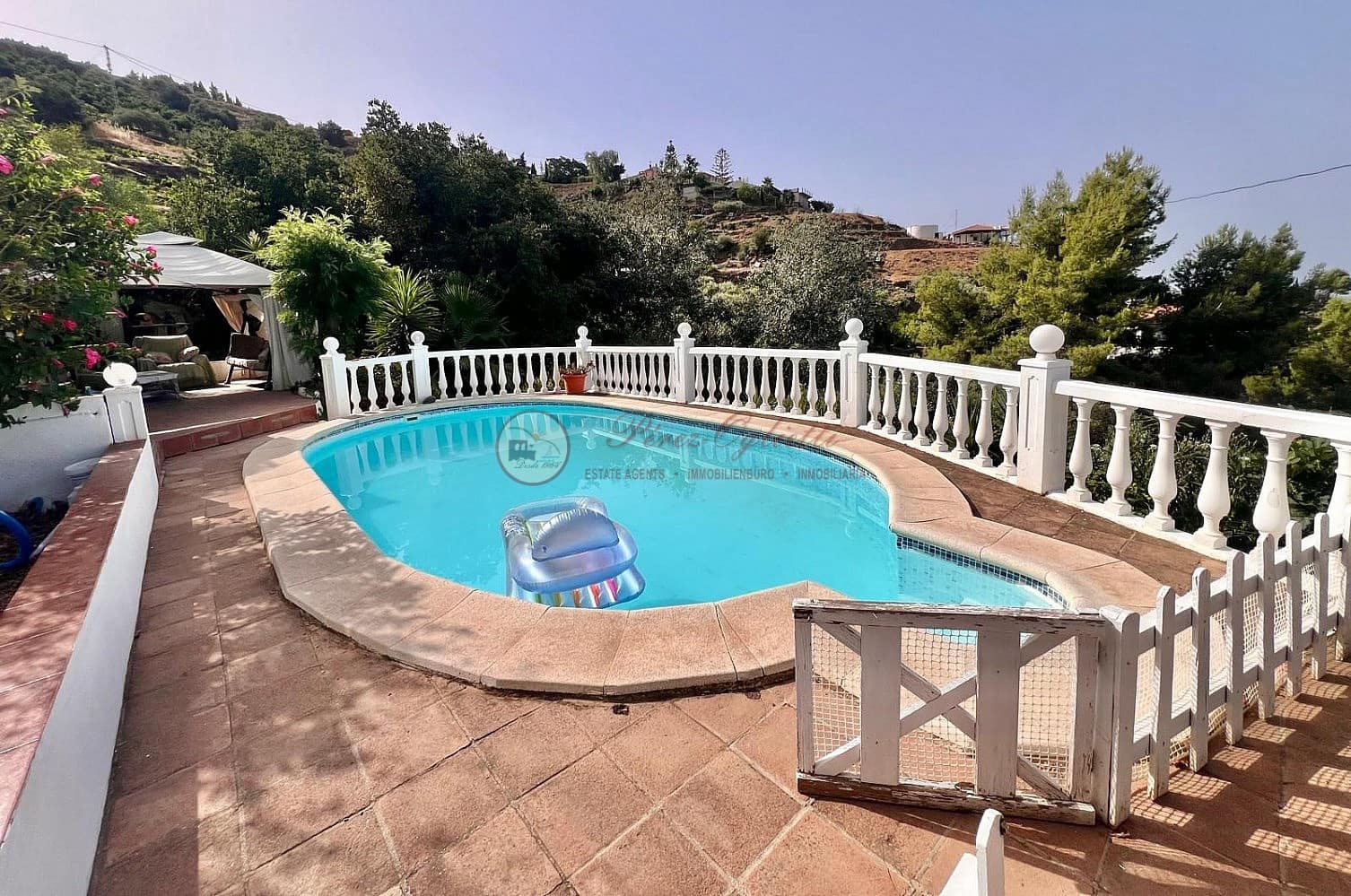 2 soveværelse Villa til salg i Torrox med swimmingpool - € 390.000 (Ref: 9977941)