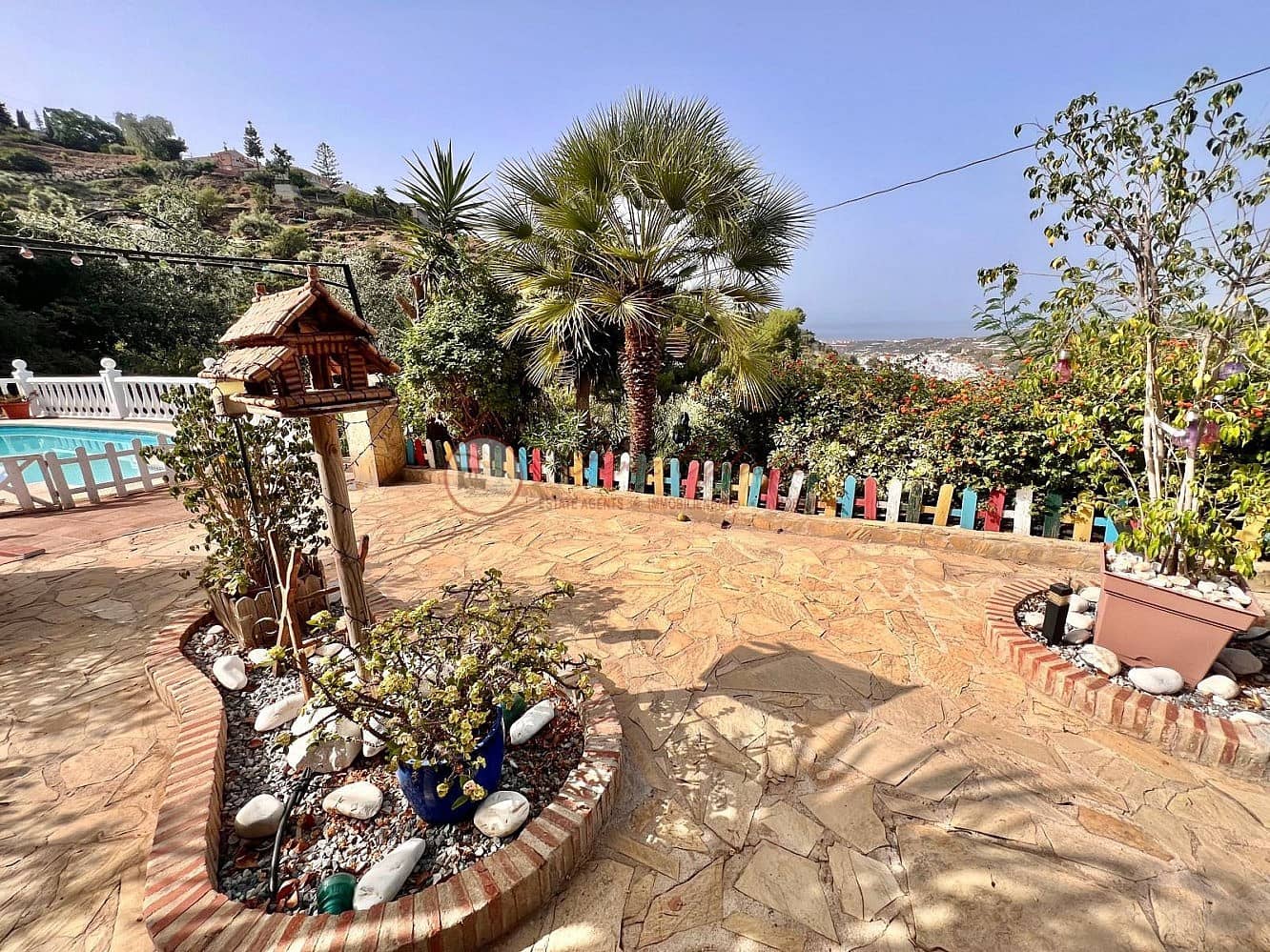 2 soveværelse Villa til salg i Torrox med swimmingpool - € 390.000 (Ref: 9977941)
