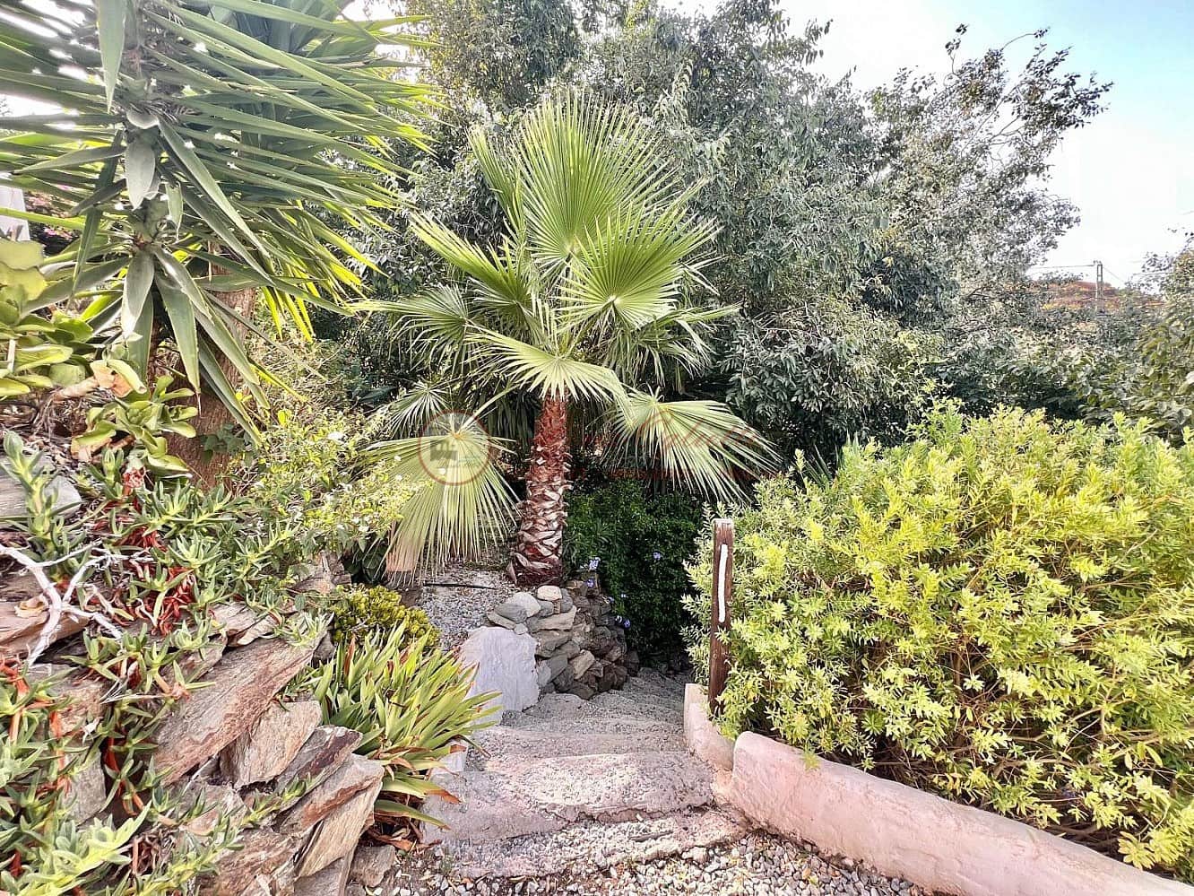 2 soveværelse Villa til salg i Torrox med swimmingpool - € 390.000 (Ref: 9977941)