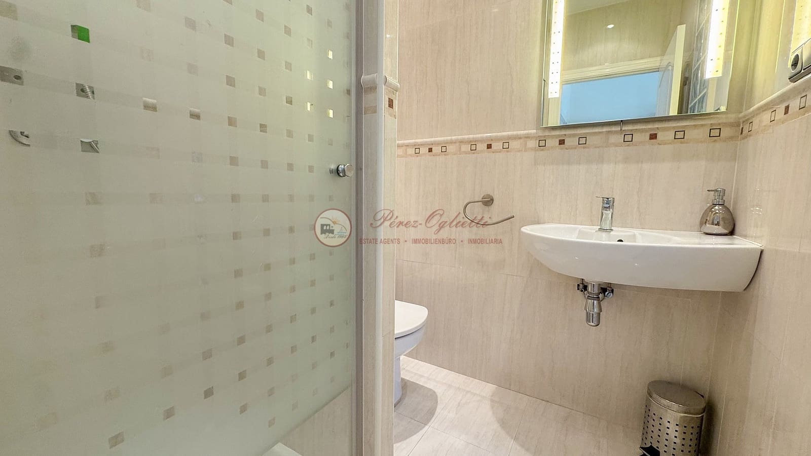 2 bedroom Villa for sale in Nerja - € 399,000 (Ref: 9981275)