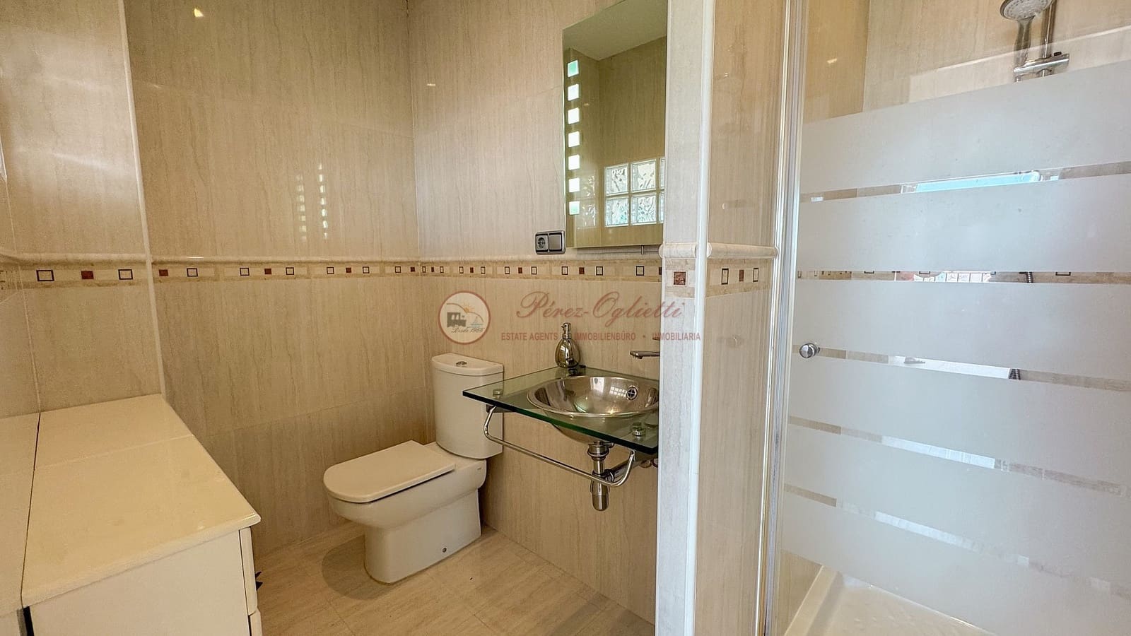 2 bedroom Villa for sale in Nerja - € 399,000 (Ref: 9981275)