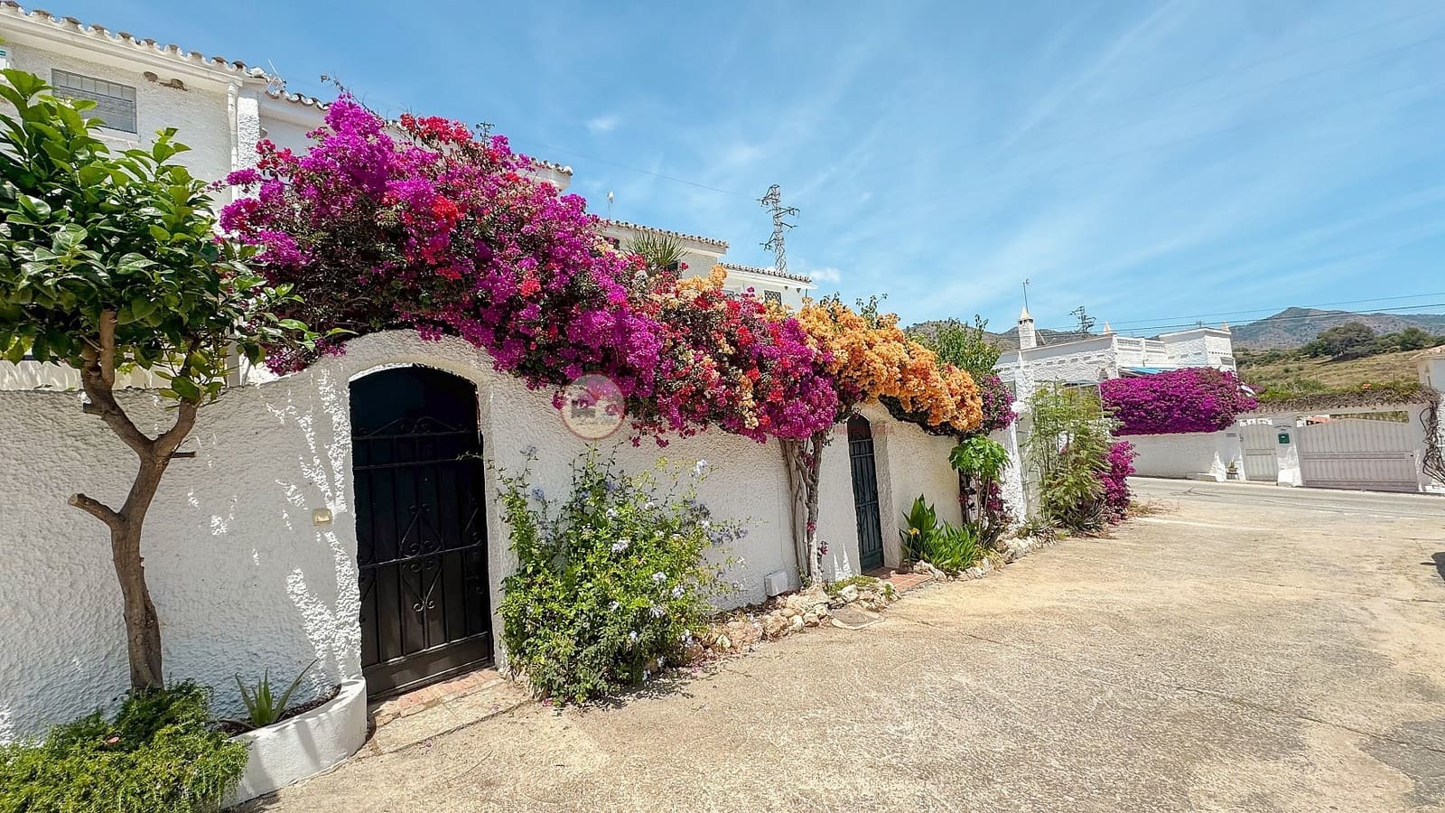 2 bedroom Villa for sale in Nerja - € 399,000 (Ref: 9981275)