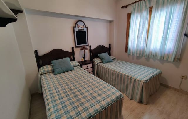 2 sypialnia Apartament na kwatery wakacyjne w Calas Santiago Bernabéu, Santa Pola z basenem garażem - 700 € (Ref: 2836195)