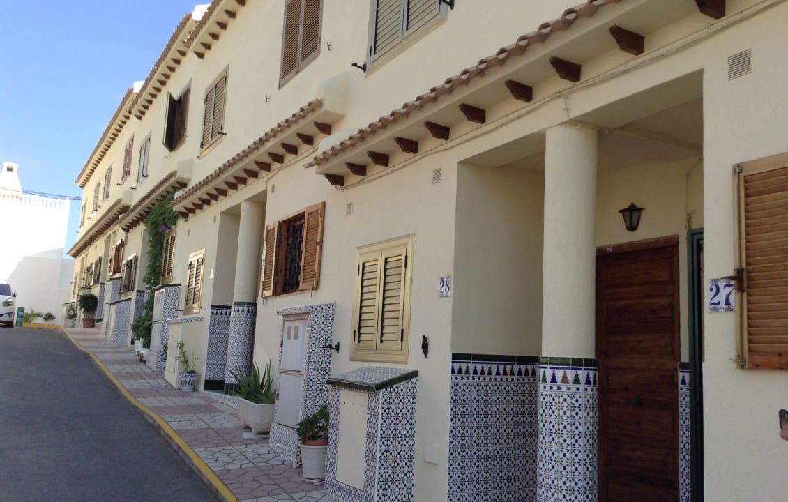 2 sypialnia Apartament na kwatery wakacyjne w Santa Pola z basenem garażem - 700 € (Ref: 2836195)