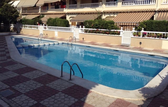 2 sypialnia Apartament na kwatery wakacyjne w Calas Santiago Bernabéu, Santa Pola z basenem garażem - 700 € (Ref: 2836195)
