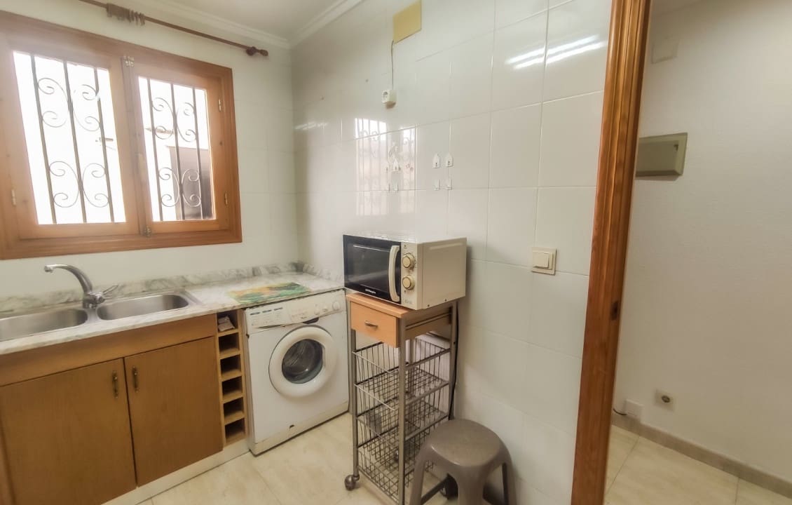 2 sypialnia Apartament na kwatery wakacyjne w Santa Pola z basenem garażem - 700 € (Ref: 2836195)