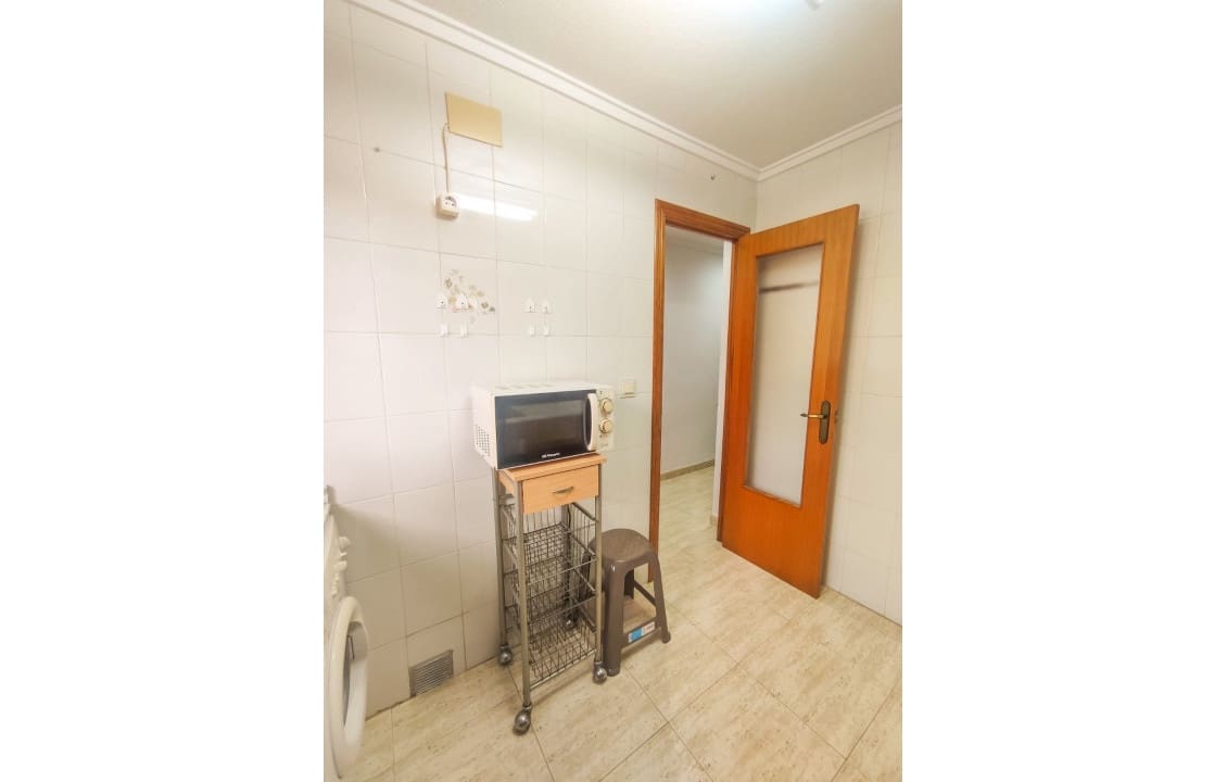 2 sypialnia Apartament na kwatery wakacyjne w Santa Pola z basenem garażem - 700 € (Ref: 2836195)