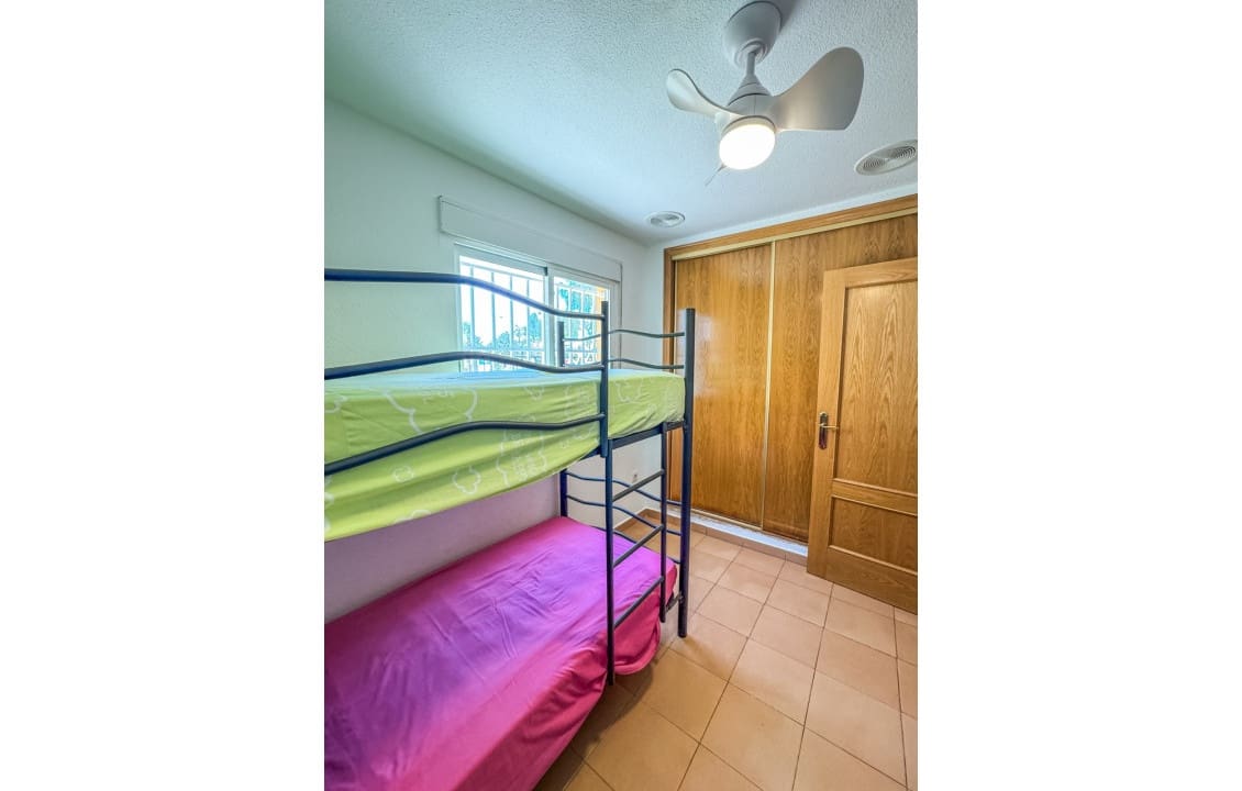 3 sovrum Bungalow för semesterbostäder i Santa Pola med pool - 600 € (Ref: 3675806)