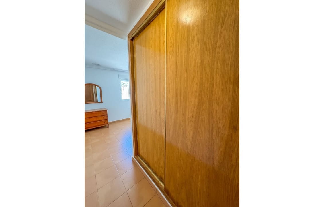 3 sovrum Bungalow för semesterbostäder i Santa Pola med pool - 600 € (Ref: 3675806)