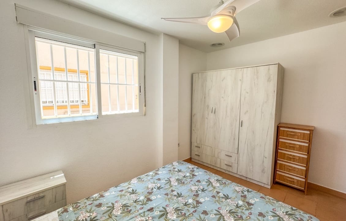 3 sovrum Bungalow för semesterbostäder i Santa Pola med pool - 600 € (Ref: 3675806)