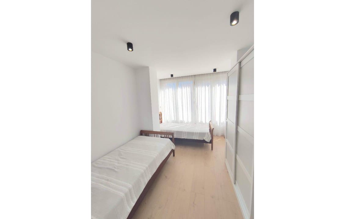 Appartement de 3 chambres à louer à Alicante ville - 1 800 € (Ref: 4617150)