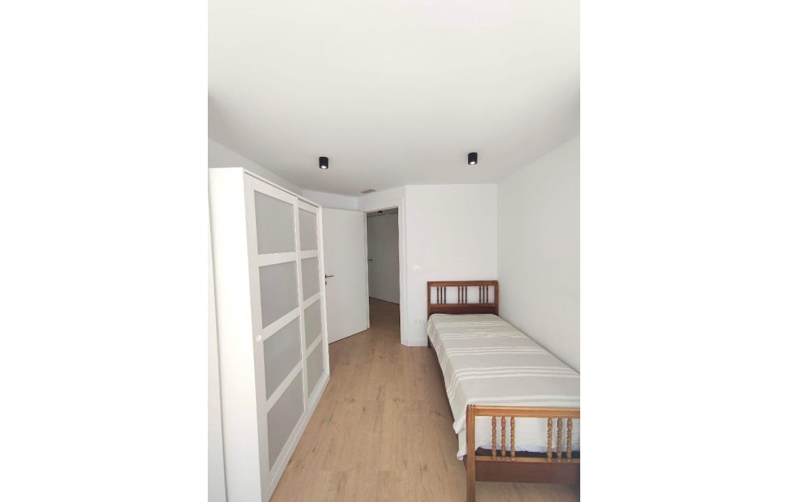 Appartement de 3 chambres à louer à Alicante ville - 1 800 € (Ref: 4617150)