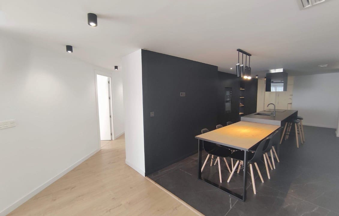 Appartement de 3 chambres à louer à Alicante ville - 1 800 € (Ref: 4617150)