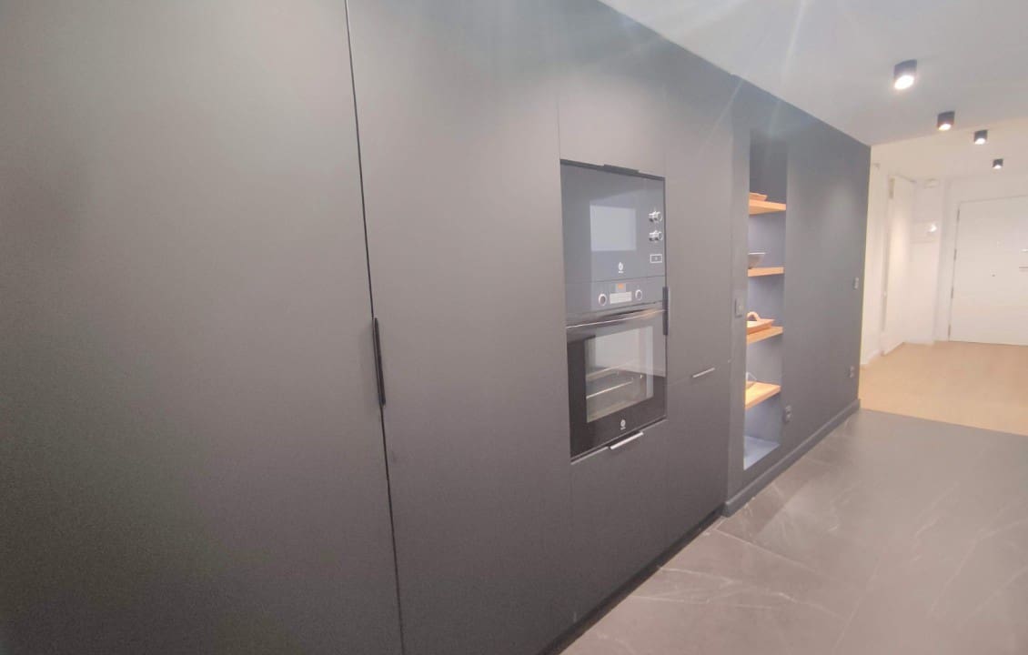 Appartement de 3 chambres à louer à Alicante ville - 1 800 € (Ref: 4617150)