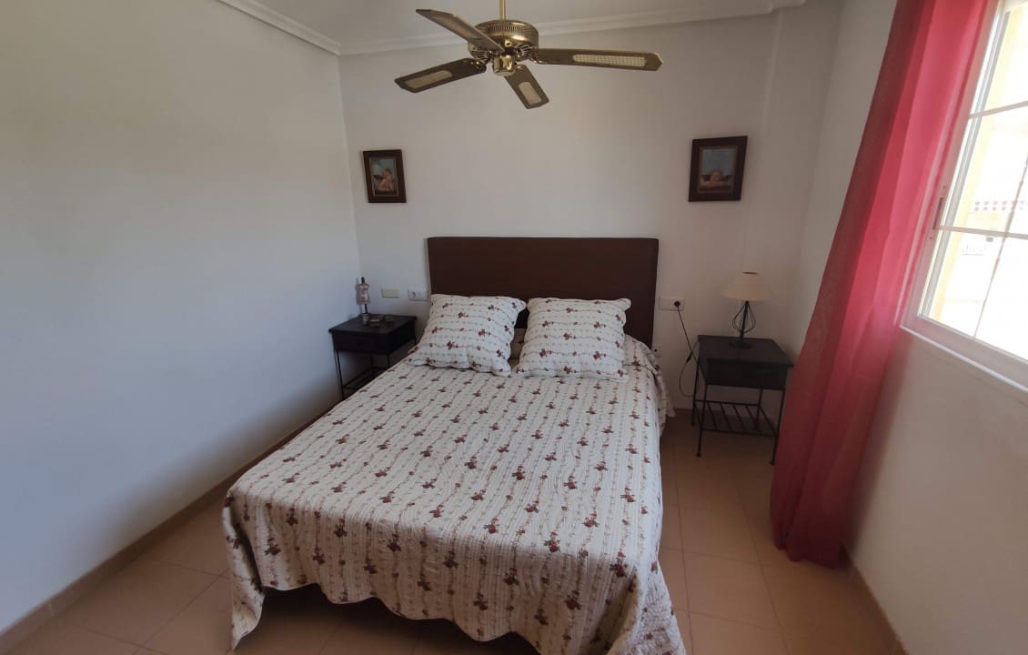 2 Zimmer Ferienapartment in Santa Pola mit Pool - 600 € (Ref: 4918334)