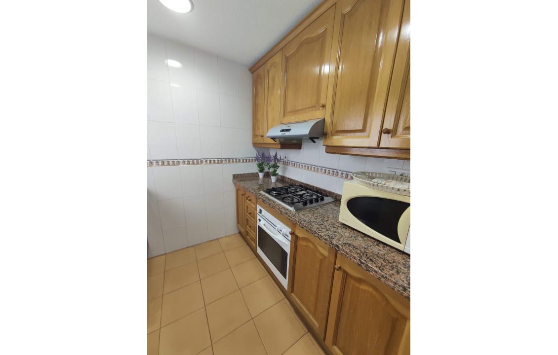 2 Zimmer Ferienapartment in Santa Pola mit Pool - 600 € (Ref: 4918334)