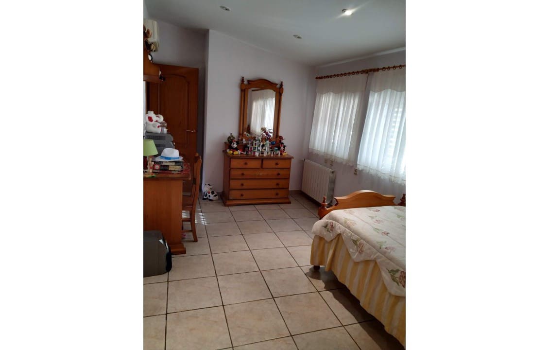 5 soveværelse Villa til salg i Elche / Elx med swimmingpool - € 580.000 (Ref: 5054042)