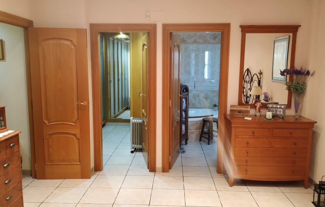 5 soveværelse Villa til salg i Elche / Elx med swimmingpool - € 580.000 (Ref: 5054042)