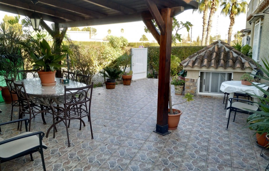 5 soveværelse Villa til salg i Elche / Elx med swimmingpool - € 580.000 (Ref: 5054042)