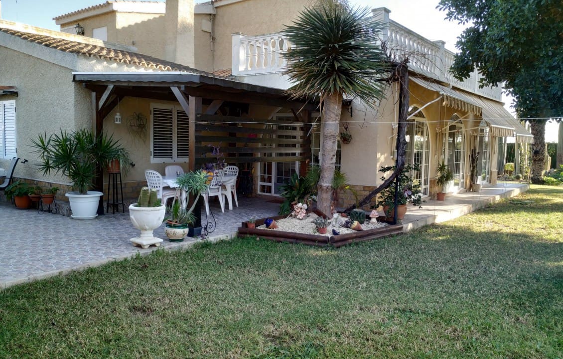 5 soveværelse Villa til salg i Elche / Elx med swimmingpool - € 580.000 (Ref: 5054042)