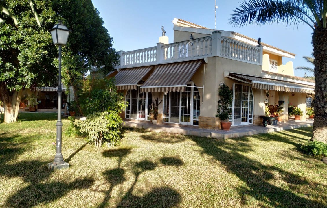 5 soveværelse Villa til salg i Elche / Elx med swimmingpool - € 580.000 (Ref: 5054042)